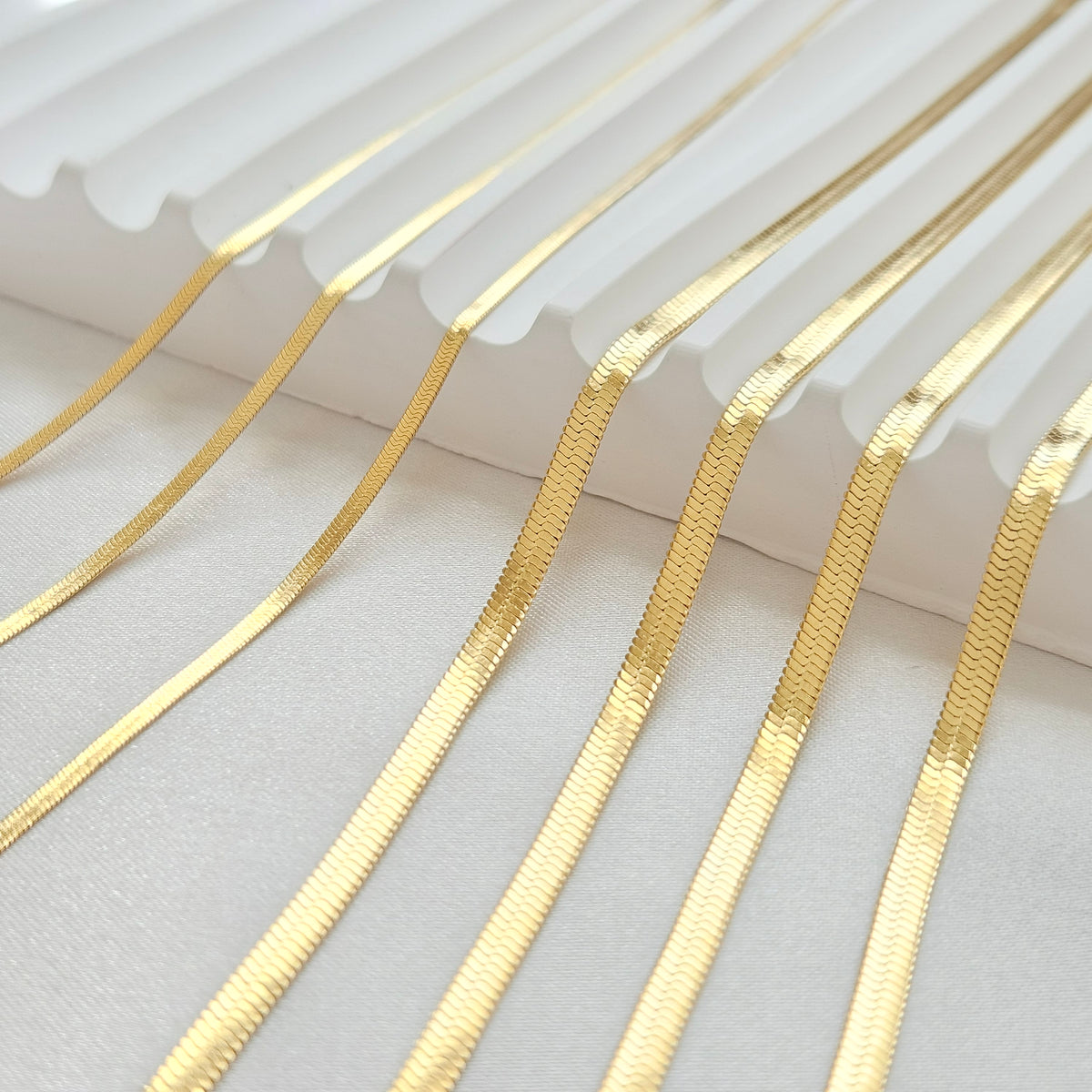 Herringbone Chain Necklace | 18K Gold Filled | Waterproof Layering Necklace