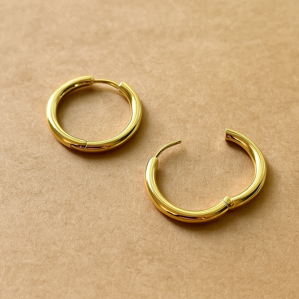 Medium Simple Hoop Earrings