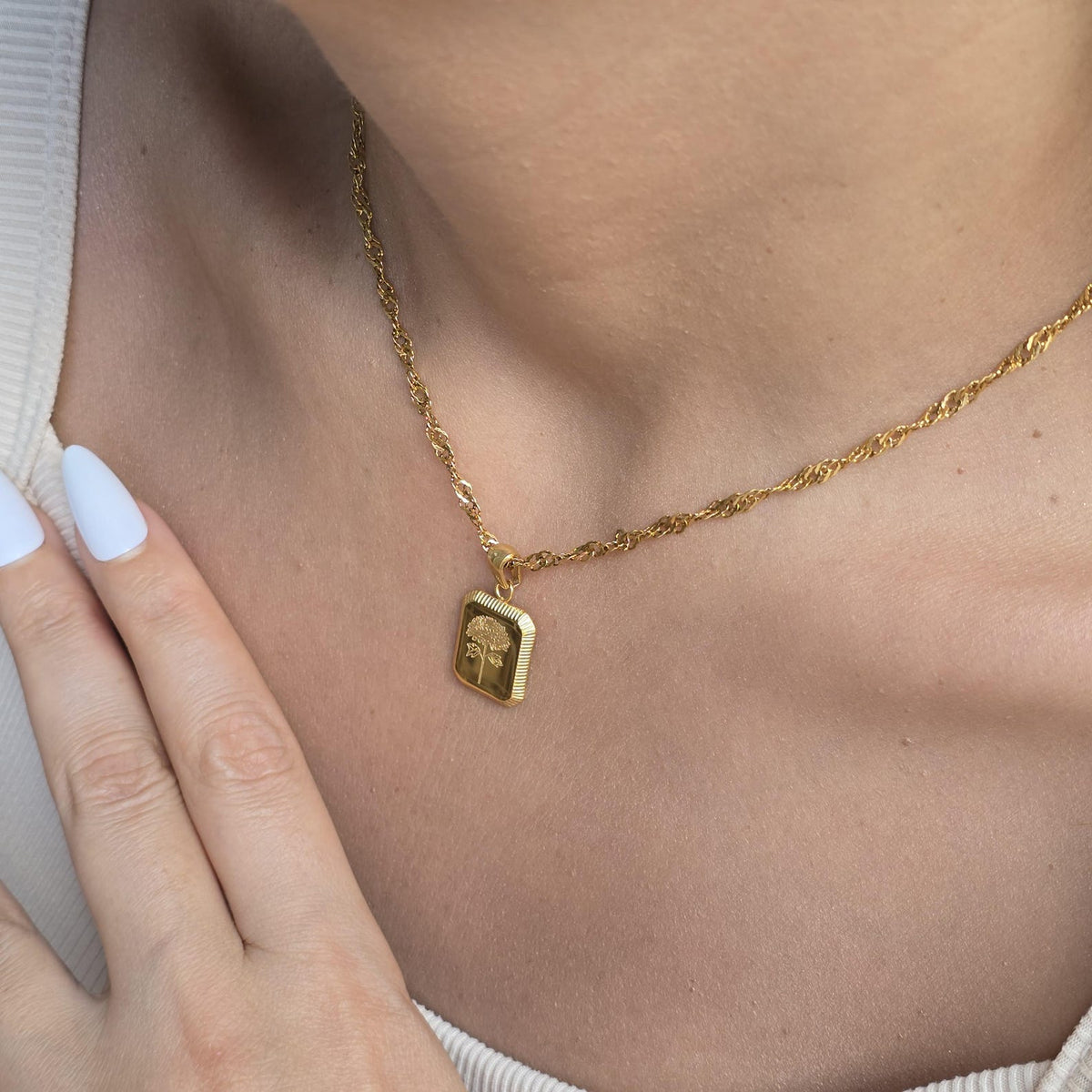 Birth Month Necklace – Personalized Floral Birthstone Pendant