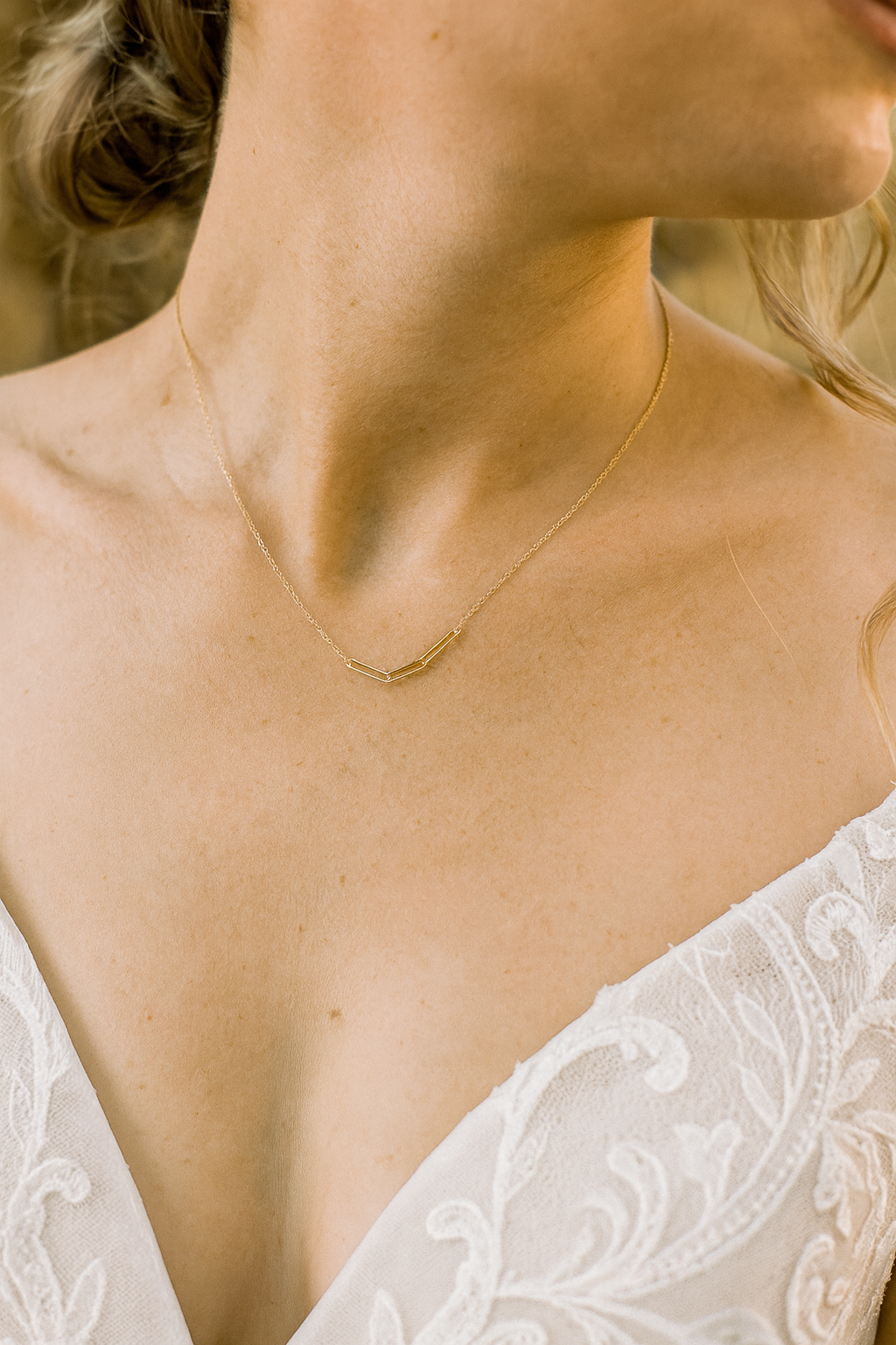 Family Link Necklace – Personalized Family Necklace for Mom, Grandmother & Loved Ones